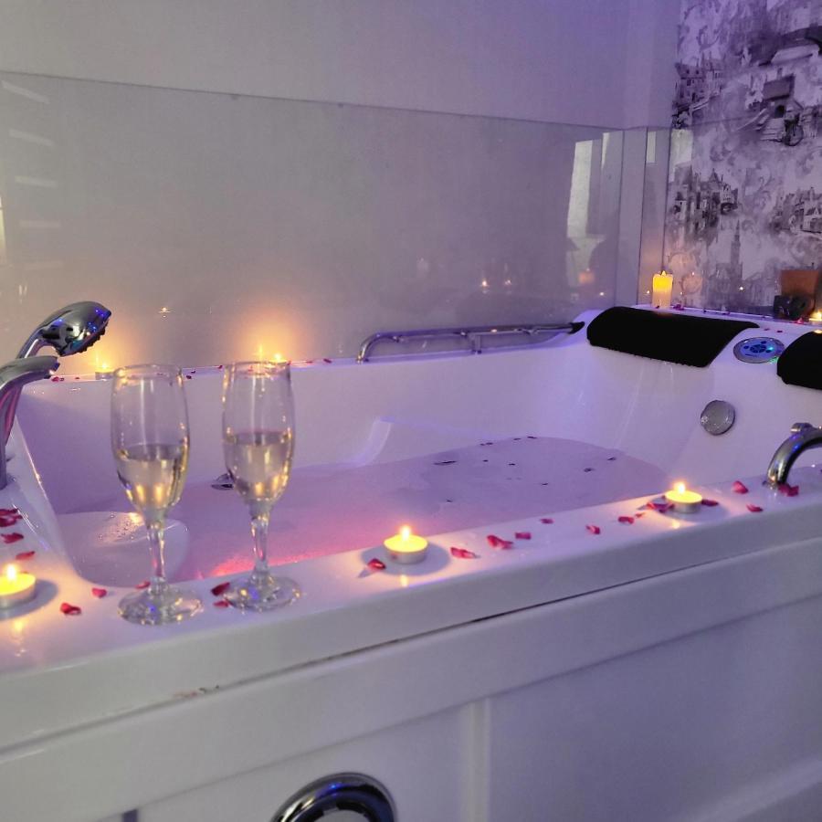 Vip Apartment For Lovers In Кишинёв Экстерьер фото